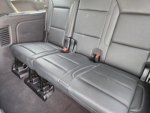 Used 2024 GMC Yukon XL Denali RWD image 32