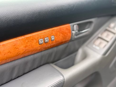 Used 2004 Lexus GX 470 AWD/4WD image 35