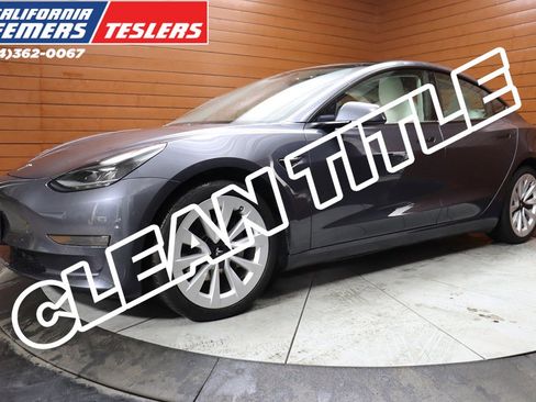 Used 2022 Tesla Model 3 image 1