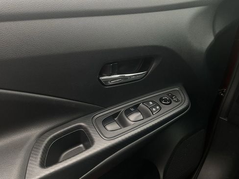 Used 2025 Nissan Versa SV FWD image 20