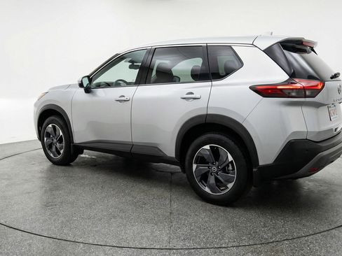 Used 2025 Nissan Rogue SV image 6