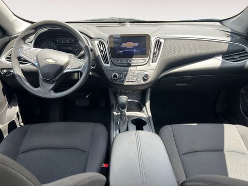 Used 2024 Chevrolet Malibu LT FWD image 10