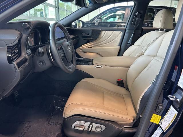 Used 2021 Lexus LS 500 AWD w/ Accessory Package (Z1) image 15
