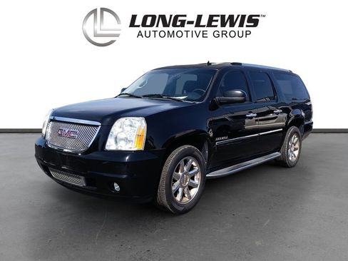 Used 2013 GMC Yukon XL Denali image 1