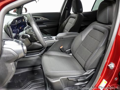 New 2026 Chevrolet Equinox EV LT image 9