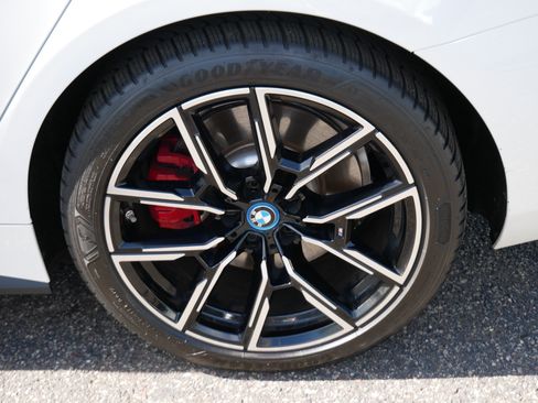 Used 2023 BMW i4 eDrive40 w/ M Sport Package RWD image 15
