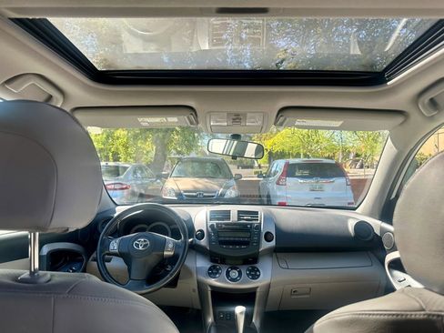 Used 2007 Toyota RAV4 Limited image 11