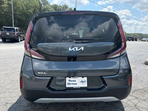 Used 2025 Kia Soul LX w/ LX Technology Package FWD image 44
