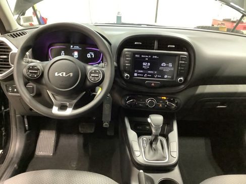 Certified 2023 Kia Soul LX image 22