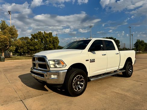 Used 2015 RAM 2500 SLT w/ Protection Group image 3