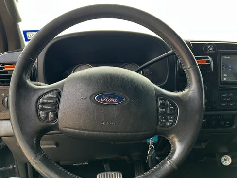 Used 2006 Ford F250 Harley-Davidson AWD/4WD image 12