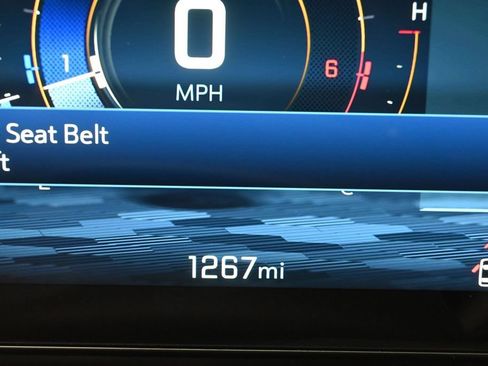 Used 2026 Chevrolet Equinox LT w/ Safety and Technology Package FWD image 11