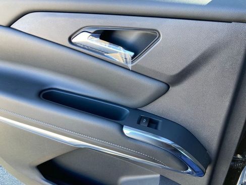 New 2026 Chevrolet Traverse LT w/ Driver Confidence Package image 23