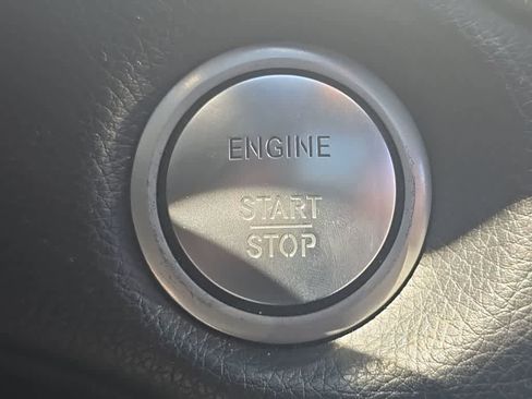 Used 2018 Mercedes-Benz CLA 250 4MATIC image 10