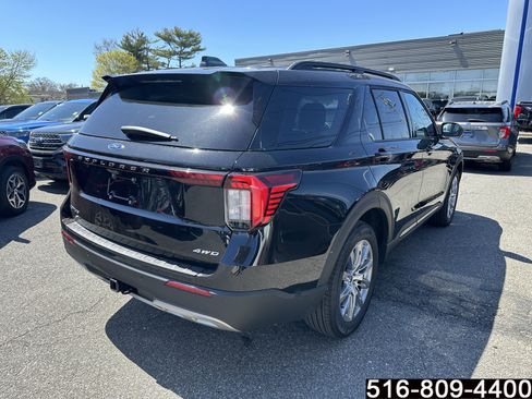 Used 2026 Ford Explorer Active w/ Active Comfort Package image 4