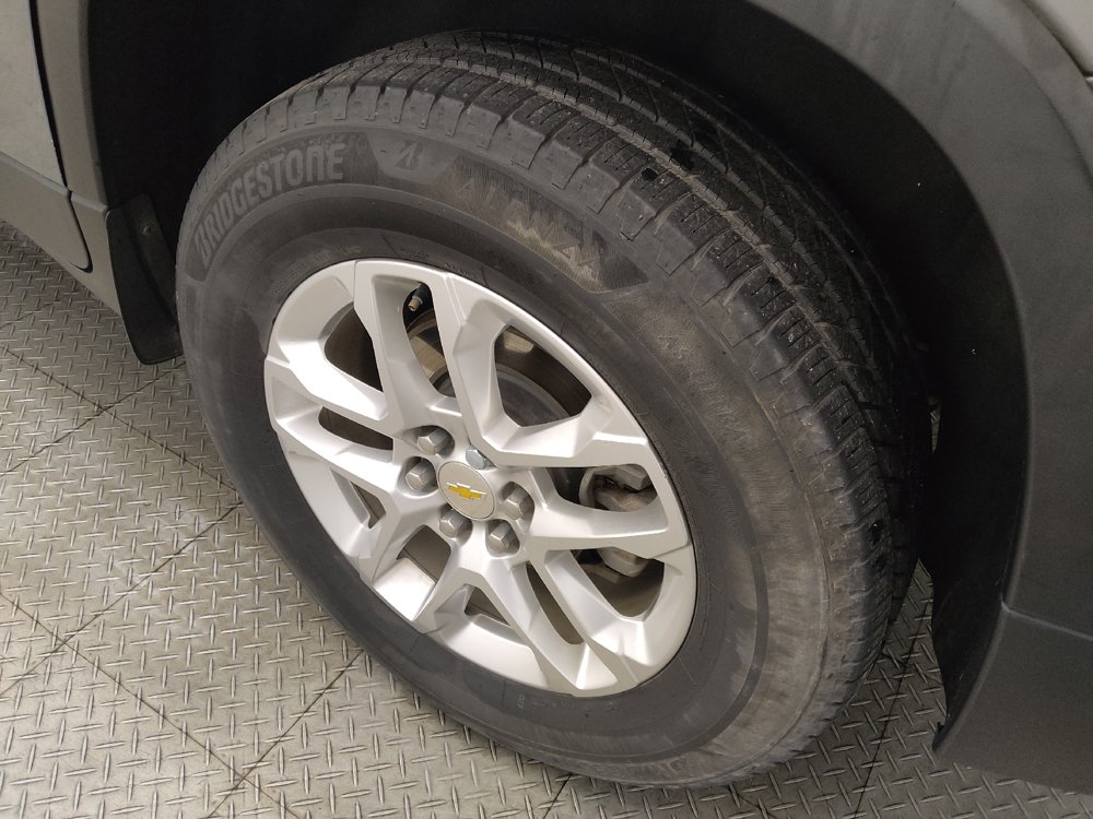 Used 2020 Chevrolet Traverse LS FWD image 31