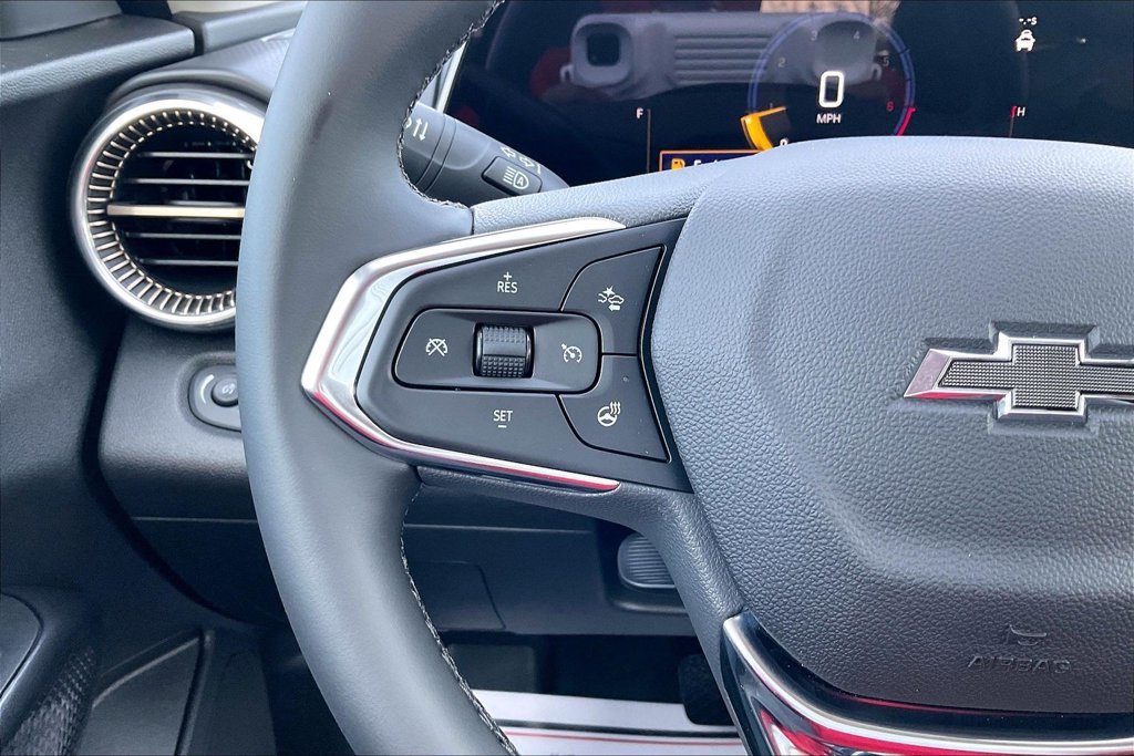 New 2026 Chevrolet Trax ACTIV w/ Sunroof Package FWD image 20