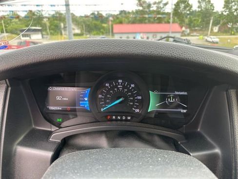 Used 2017 Ford Expedition EL XLT w/ Equipment Group 202A AWD/4WD image 5