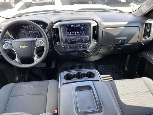 Used 2018 Chevrolet Silverado 2500 LT AWD/4WD image 9