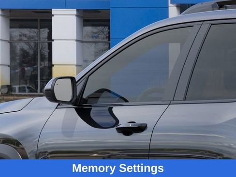 New 2026 Chevrolet Equinox ACTIV w/ Convenience Package III FWD image 13