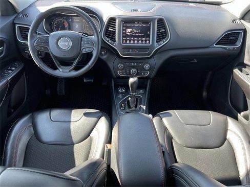 Used 2019 Jeep Cherokee Trailhawk w/ Cold Weather Group image 6