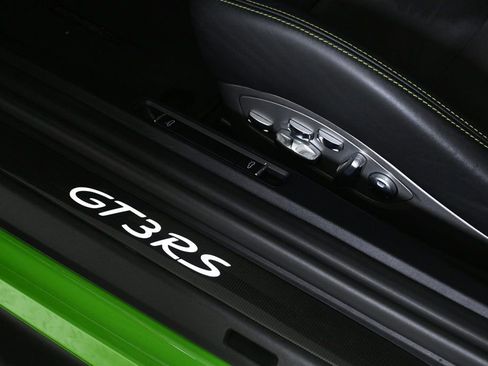 Certified 2019 Porsche 911 GT3 RS image 21