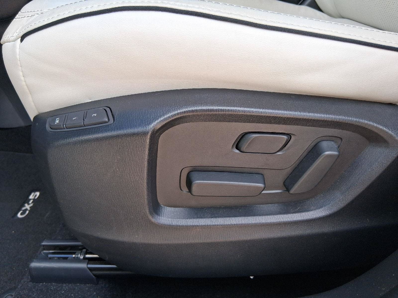 Used 2025 MAZDA CX-5 AWD 2.5 S w/ Preferred Package image 19