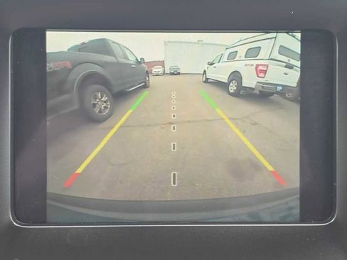 Used 2021 Jeep Cherokee Latitude AWD/4WD image 19