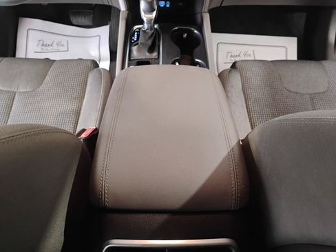 Used 2019 Hyundai Santa Fe SEL FWD image 76