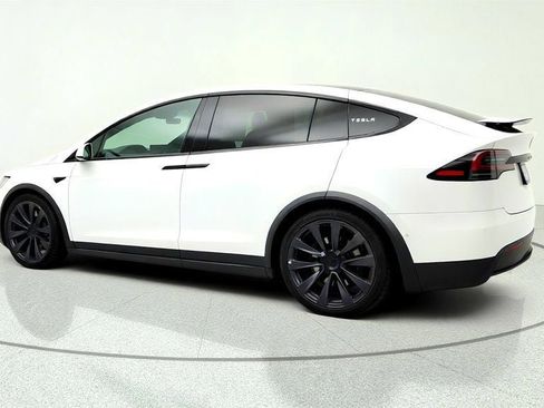Used 2022 Tesla Model X Plaid AWD/4WD image 7