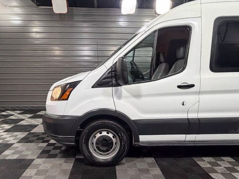 Used 2018 Ford Transit 350 XL image 38