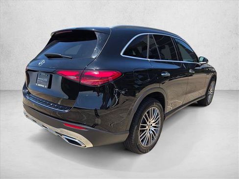 Certified 2026 Mercedes-Benz GLC 300 image 4