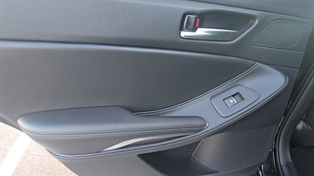 Used 2021 Toyota Avalon XLE FWD image 18
