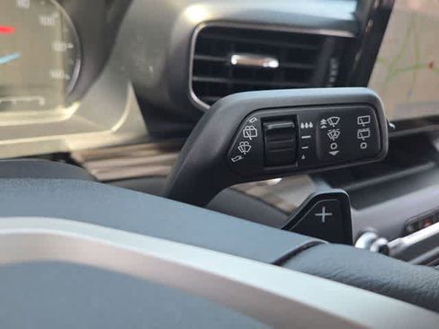Used 2020 Ford Explorer Limited RWD image 26