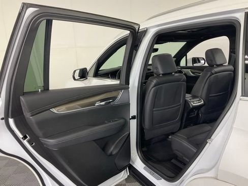 Certified 2025 Cadillac XT6 Premium Luxury w/ Platinum Package AWD/4WD image 28