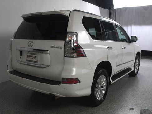 Used 2018 Lexus GX 460 Premium w/ Premium Package AWD/4WD image 9