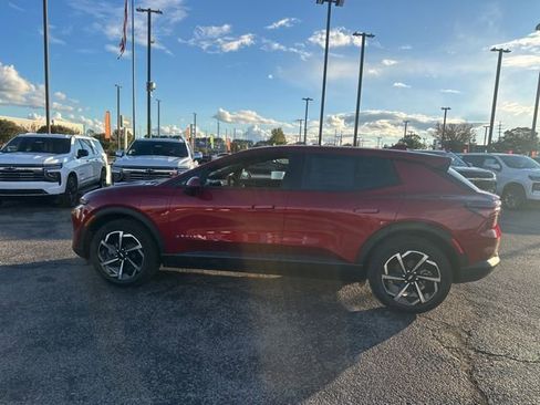 New 2026 Chevrolet Equinox EV LT image 6