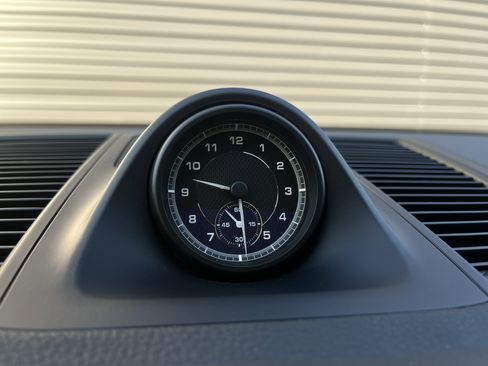 Used 2022 Porsche Macan image 44