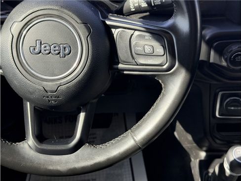 Used 2020 Jeep Wrangler Sport AWD/4WD image 33