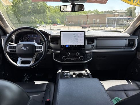 Used 2024 Ford Expedition Max XLT AWD/4WD image 28