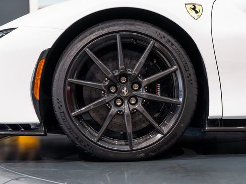 Used 2025 Ferrari SF90 Spider image 13