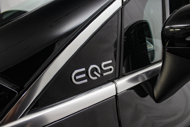 Used 2023 Mercedes-Benz EQS 450+ 4MATIC SUV image 31