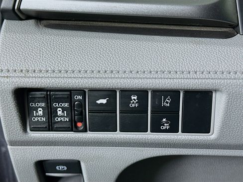 Used 2018 Honda Odyssey EX-L image 16