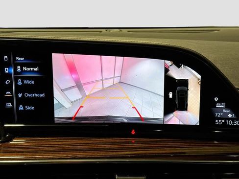 Used 2022 Cadillac Escalade Premium Luxury image 13