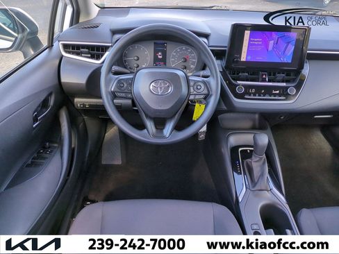Used 2023 Toyota Corolla LE image 14