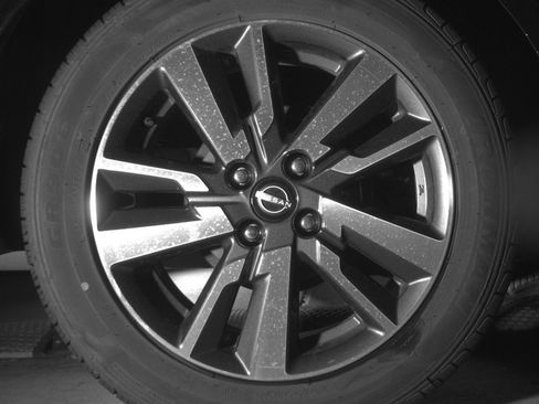 Used 2025 Nissan Versa SV FWD image 15