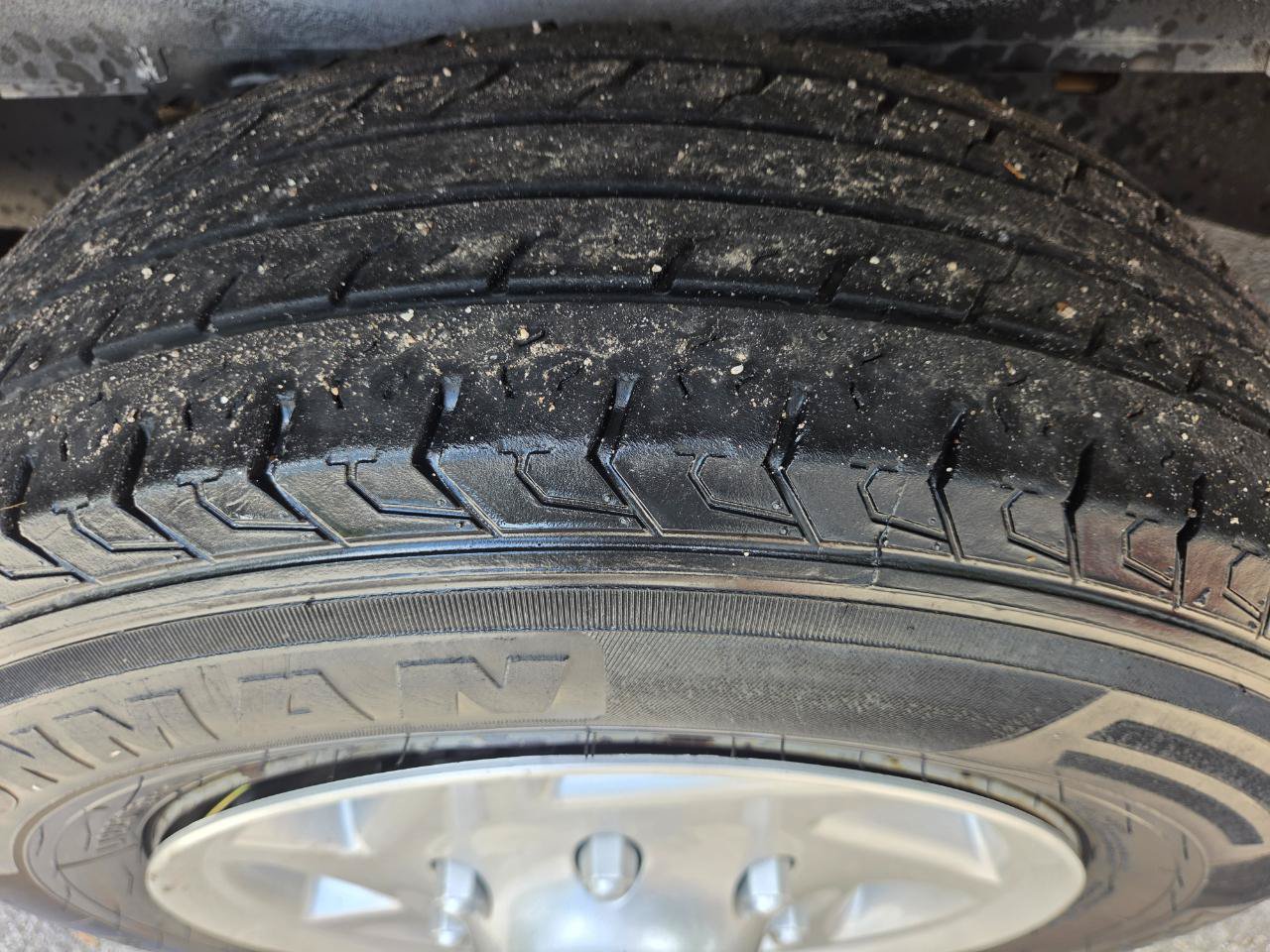 Used 2014 Ford E-150 and Econoline 150 RWD image 27