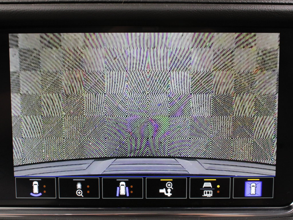 Used 2023 GMC Yukon XL Denali AWD/4WD image 29