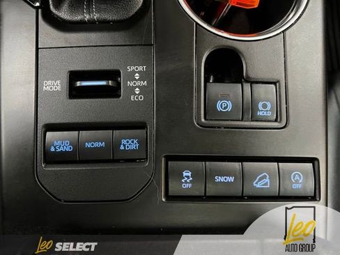 Used 2022 Toyota Highlander XLE image 15