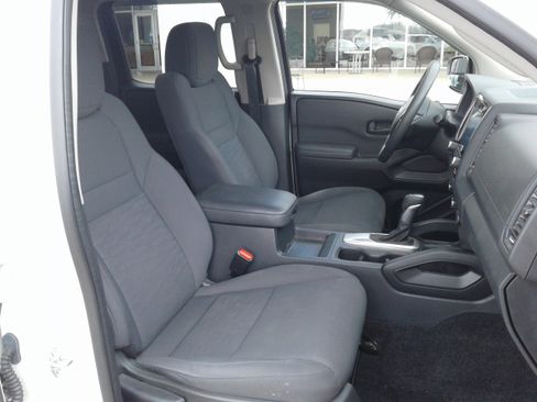 Used 2022 Nissan Frontier S w/ Technology Package image 10